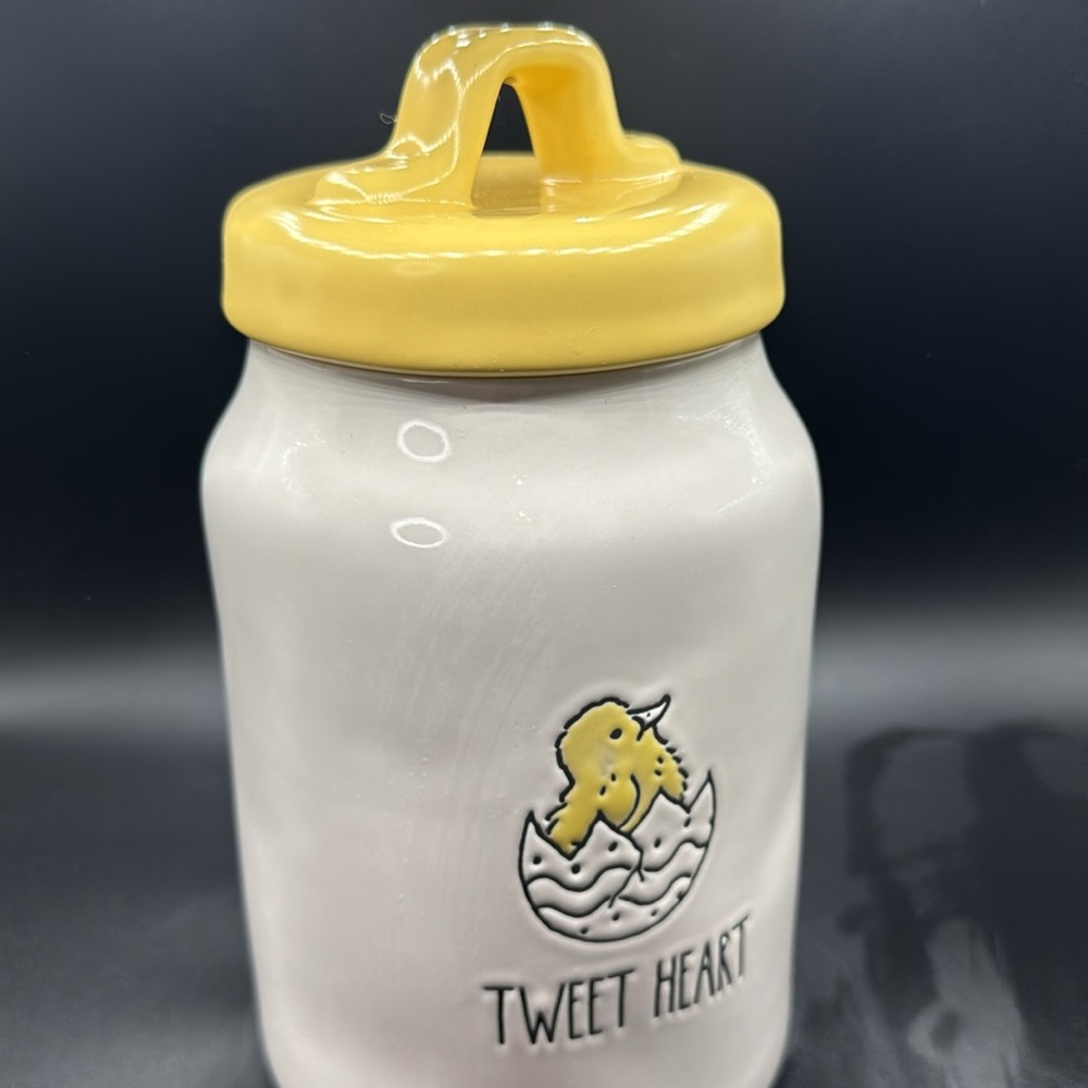 Rae Dunn Tweet Heart Easter Canister - Picture 3 of 6
